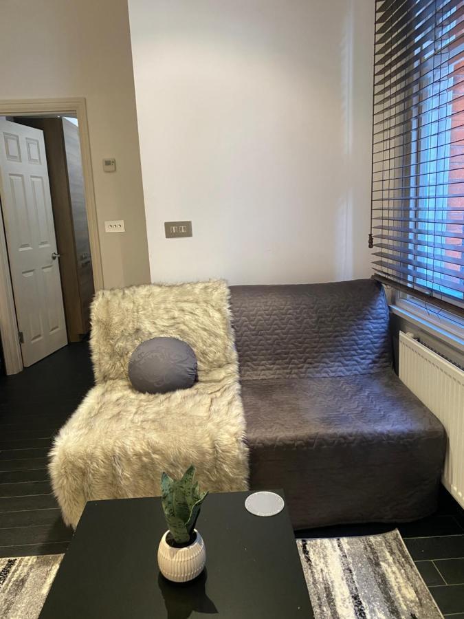 ロンドンBeautiful Modern Studio In High Street Kensingtonアパートメント エクステリア 写真