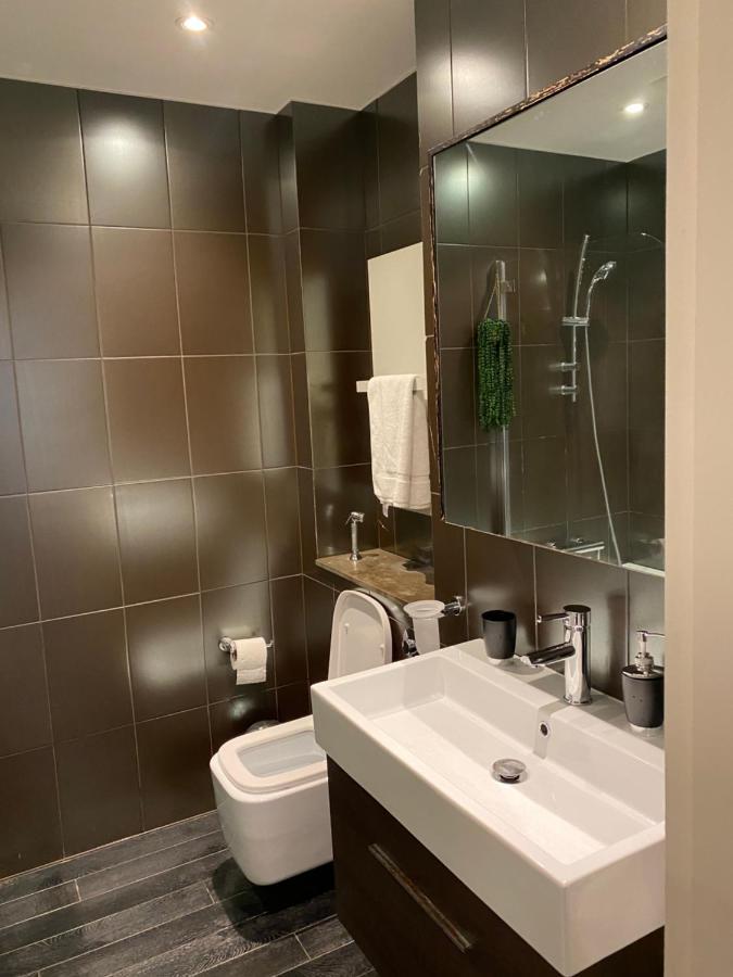 ロンドンBeautiful Modern Studio In High Street Kensingtonアパートメント エクステリア 写真